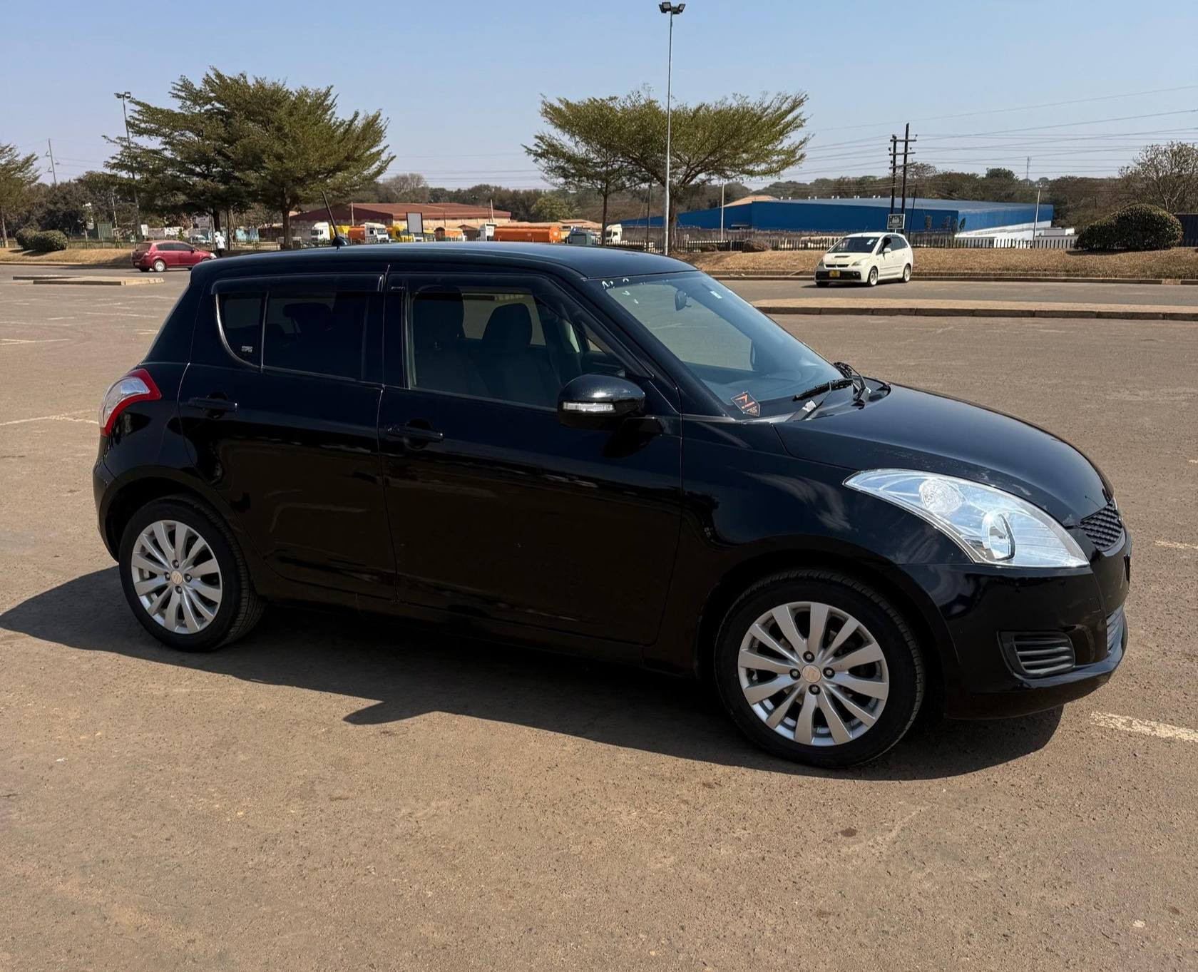 SUZUKI Swift Image