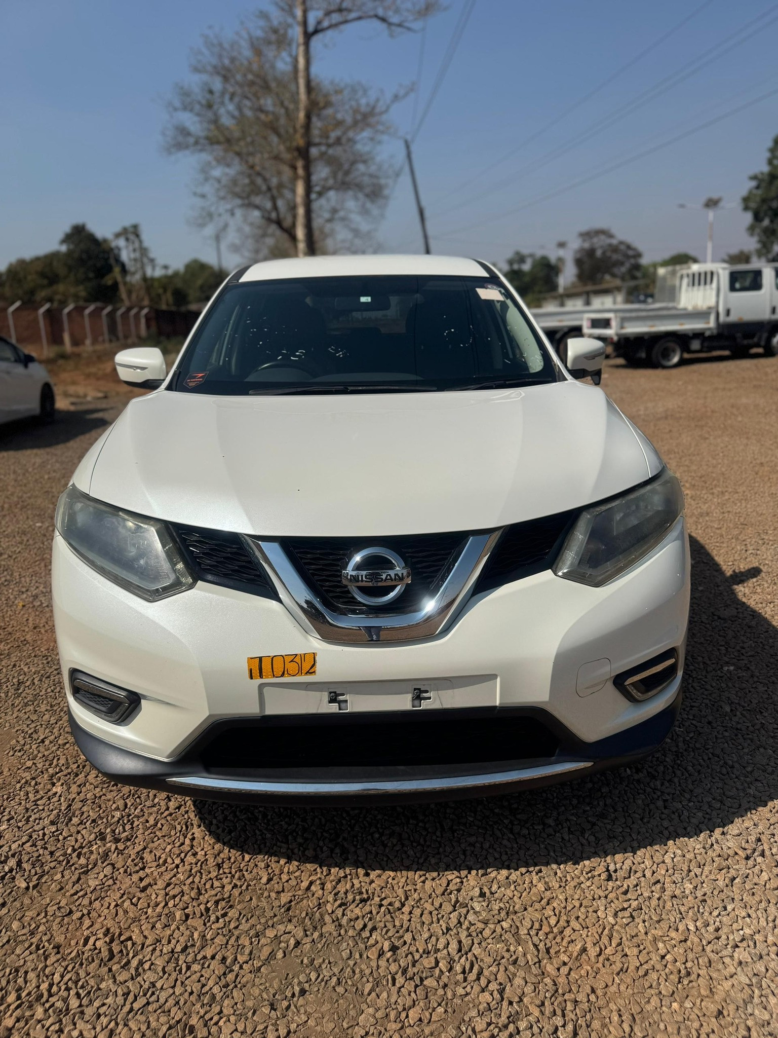 NISSAN X-TRAIL Image