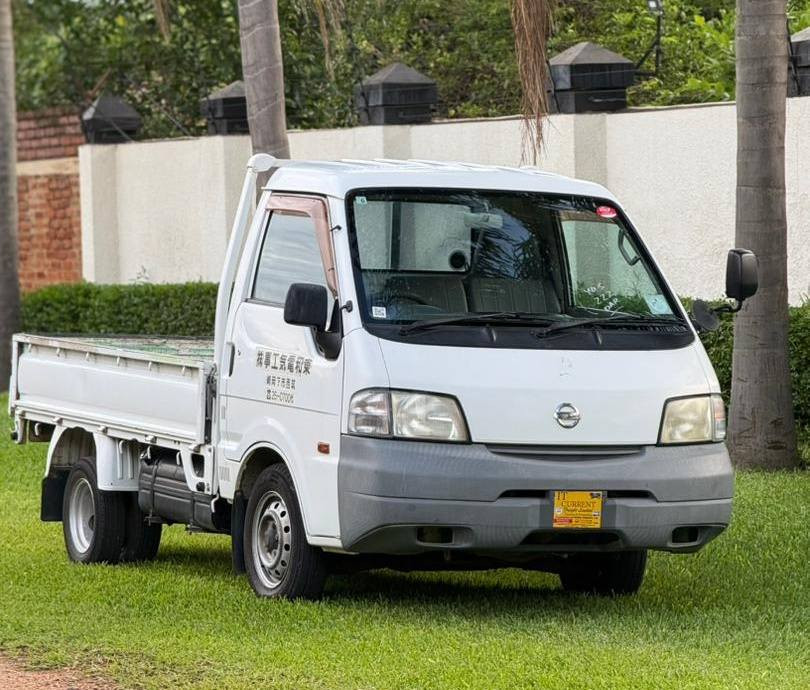 NISSAN VANETTE TRUCK Image