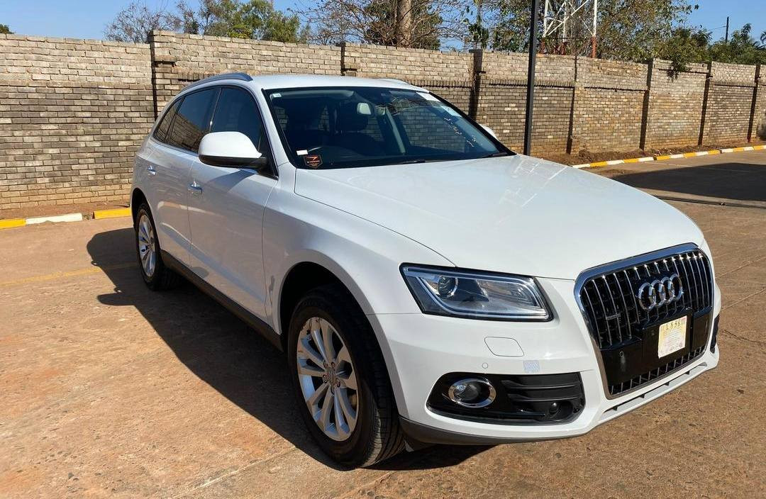 AUDI Q5 Image
