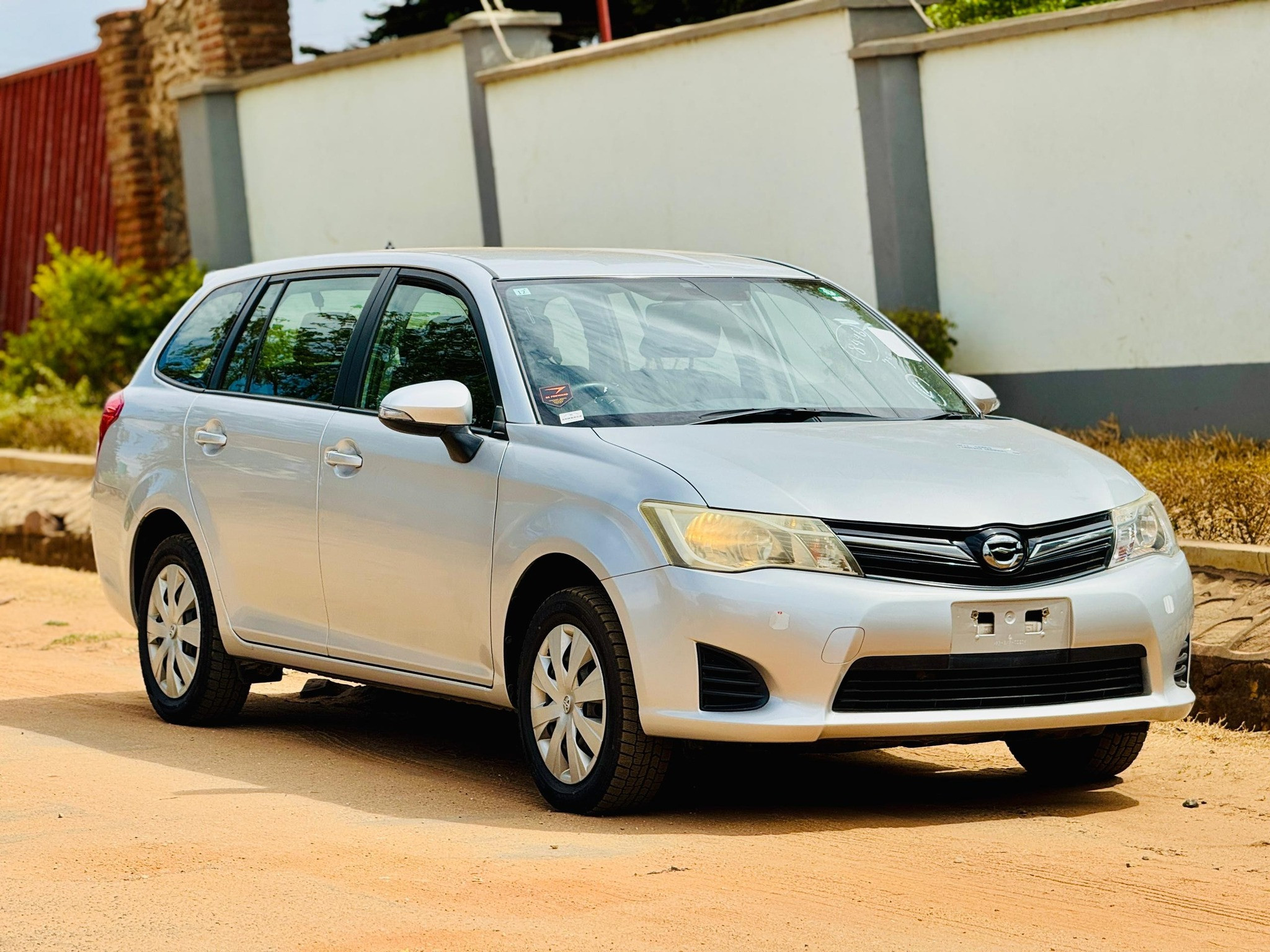 TOYOTA COROLLA FIELDER Image