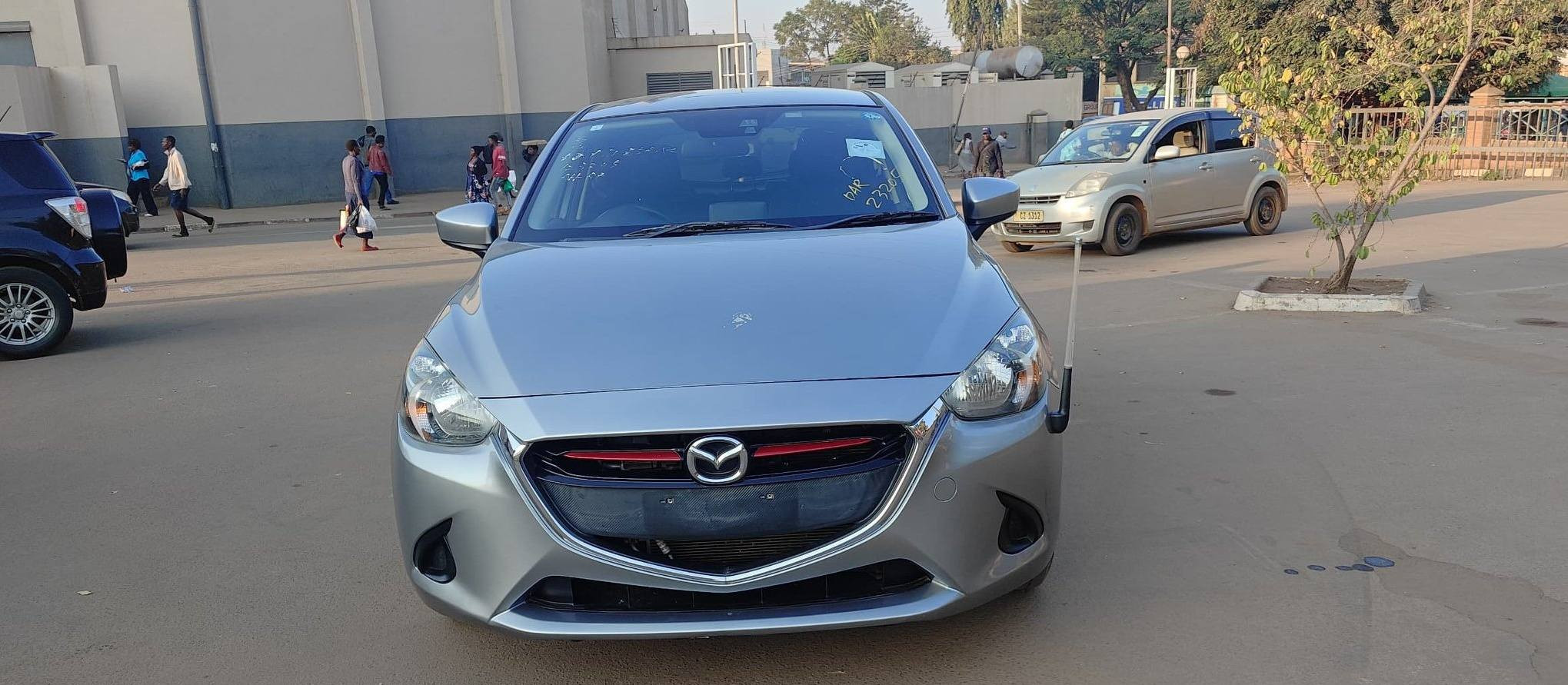 MAZDA DEMIO Image