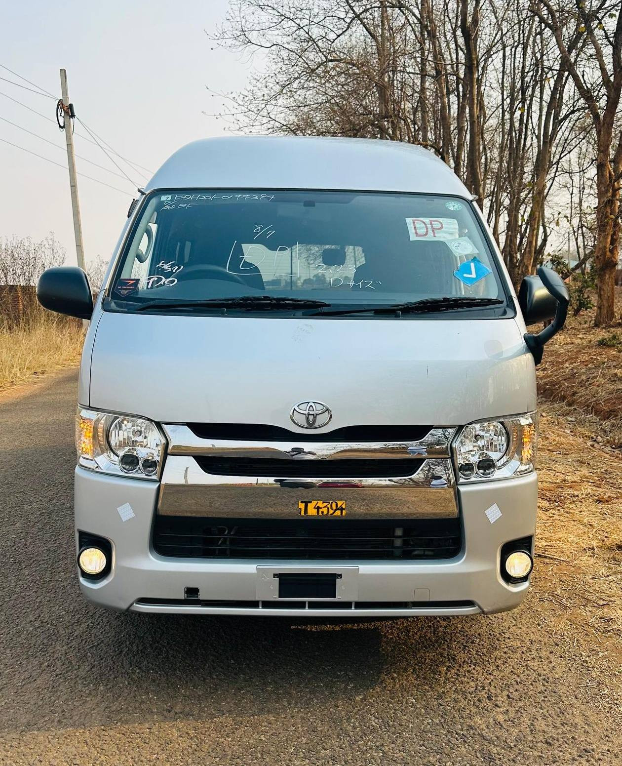TOYOTA HIACE Image