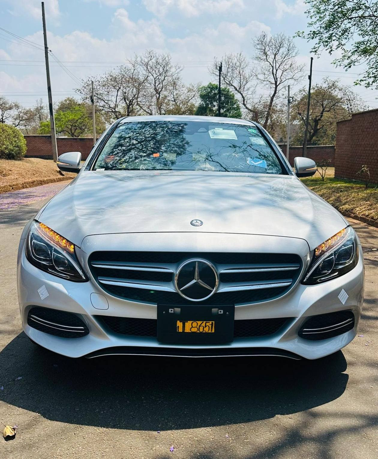 MERCEDES-BENZ C200 Image