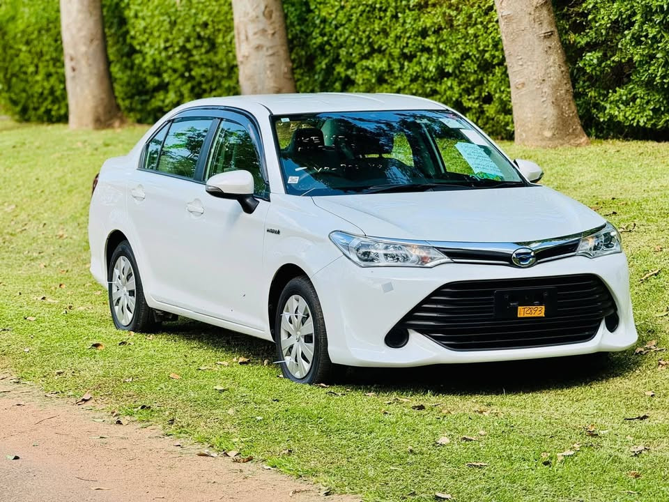 TOYOTA COROLLA AXIO HYBRID Image