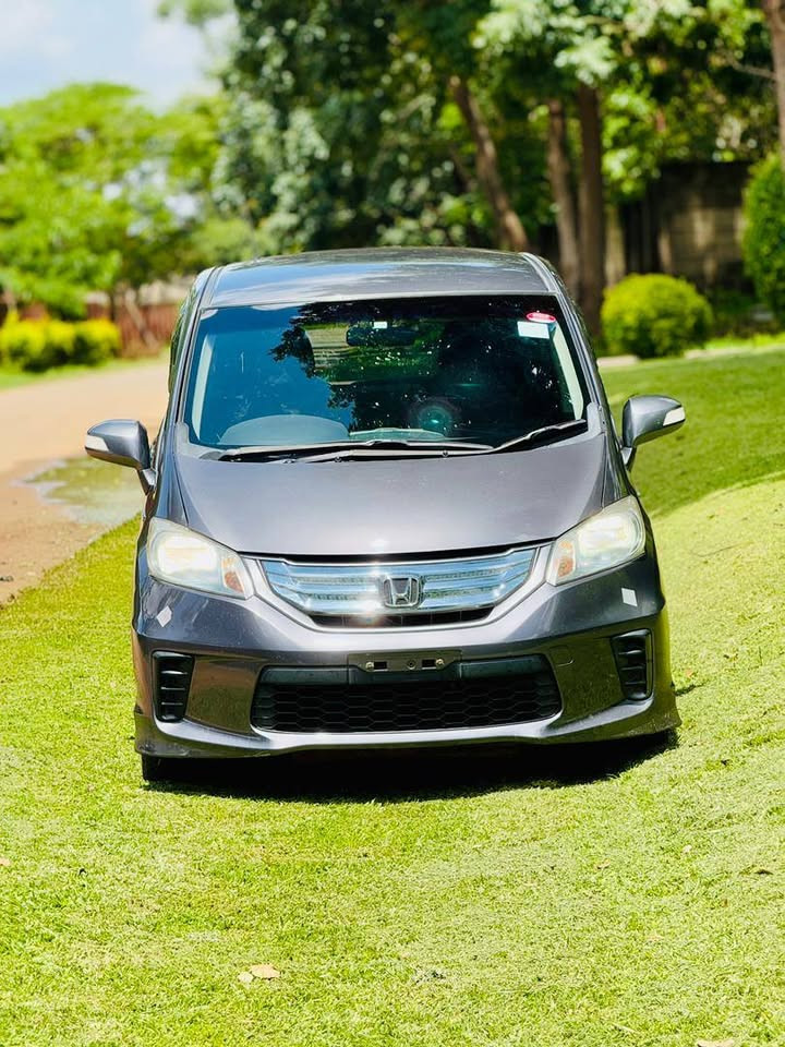 HONDA FREED HYBRID Image