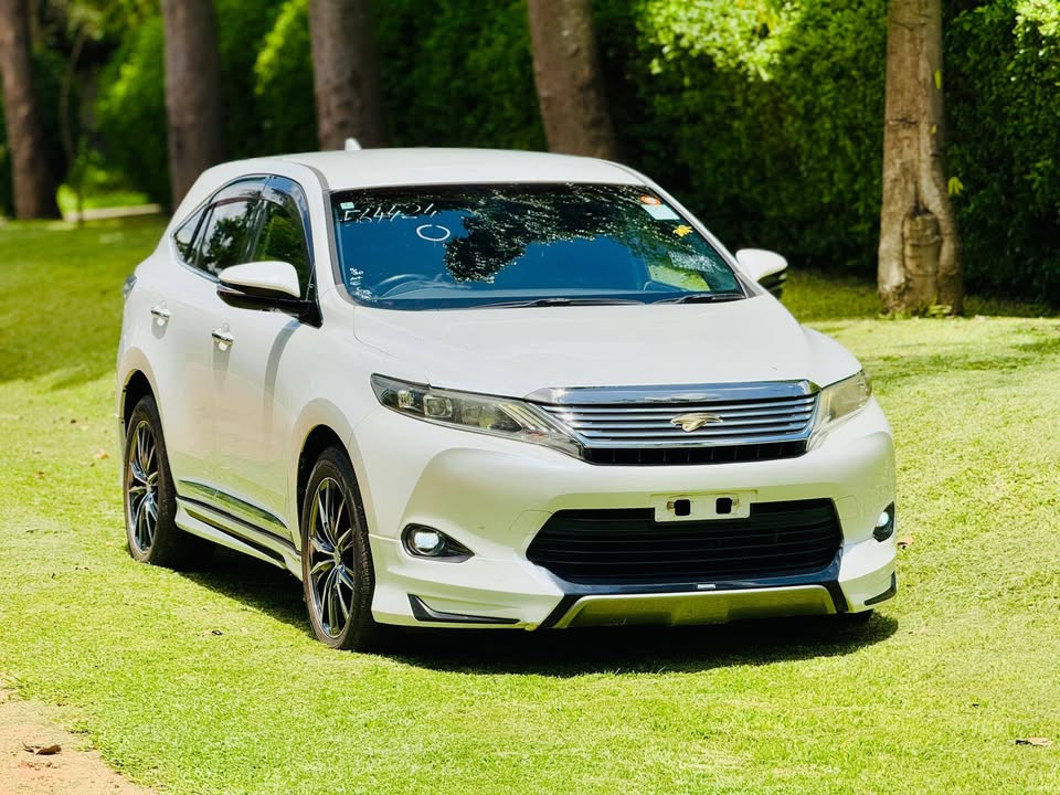TOYOTA HARRIER Image